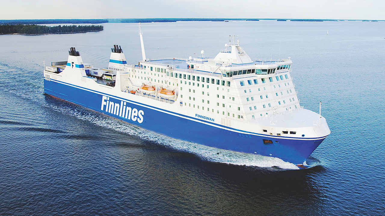INFORMATION FRÅN VÅR PARTNER – Med Finnlines reser du lugnt och bekvämt till Tyskland och Finland. Koppla av ombord, njut av friska vindar ute på soldäck eller av panoramautsikten från fartygets vardagsrum, Bar Navigare på de större fartygen och Sauna Bar på de mindre.